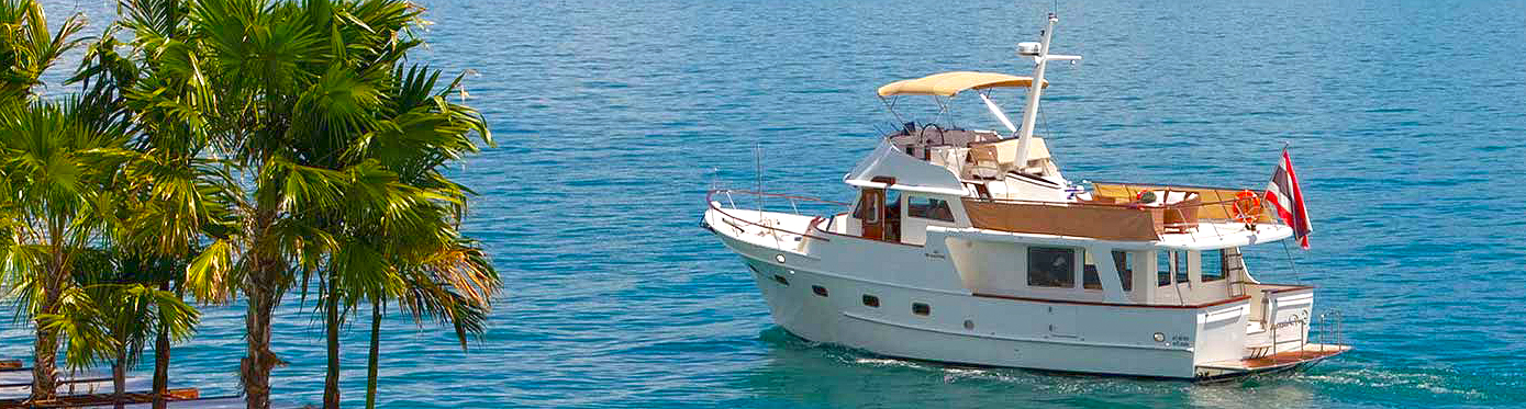 Riviera 47 bateau à louer à Phuket