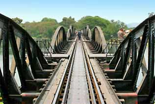 Découverte du Pont de la Rivière Kwai avec guide francophone