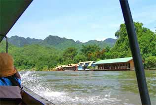 Balade en bateau sur la Rivière Kwai